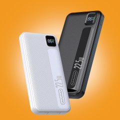 باور بانك سريع بسعة 10000mAh بقوة 22.5W مع كوابل شحن مدمجة وشاشة LED رقمية  